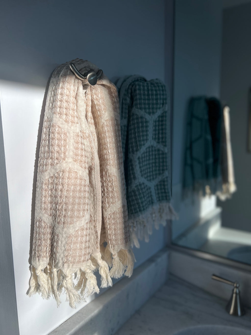 Bee Hive Hand Towels