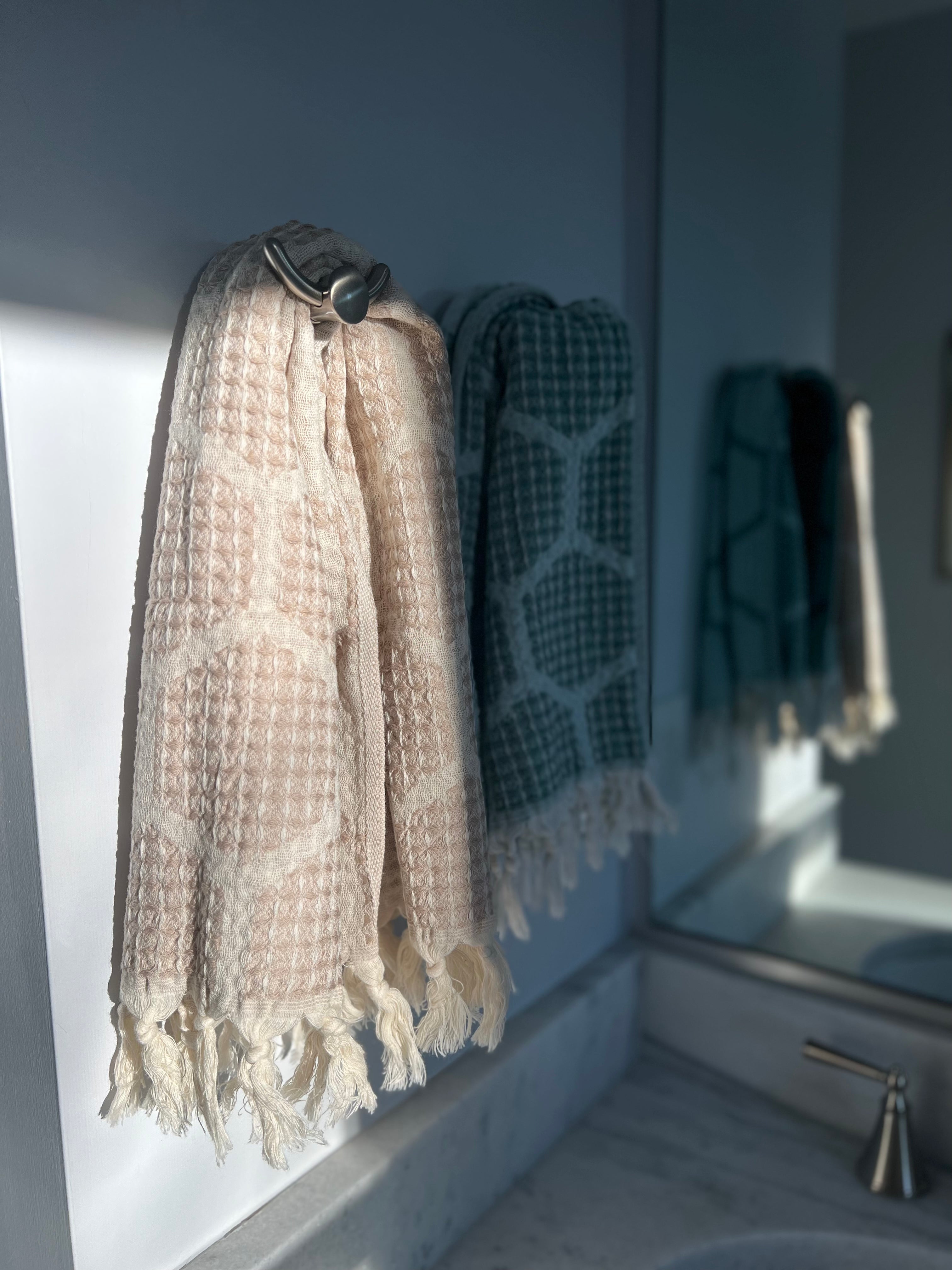Bee Hive Hand Towels