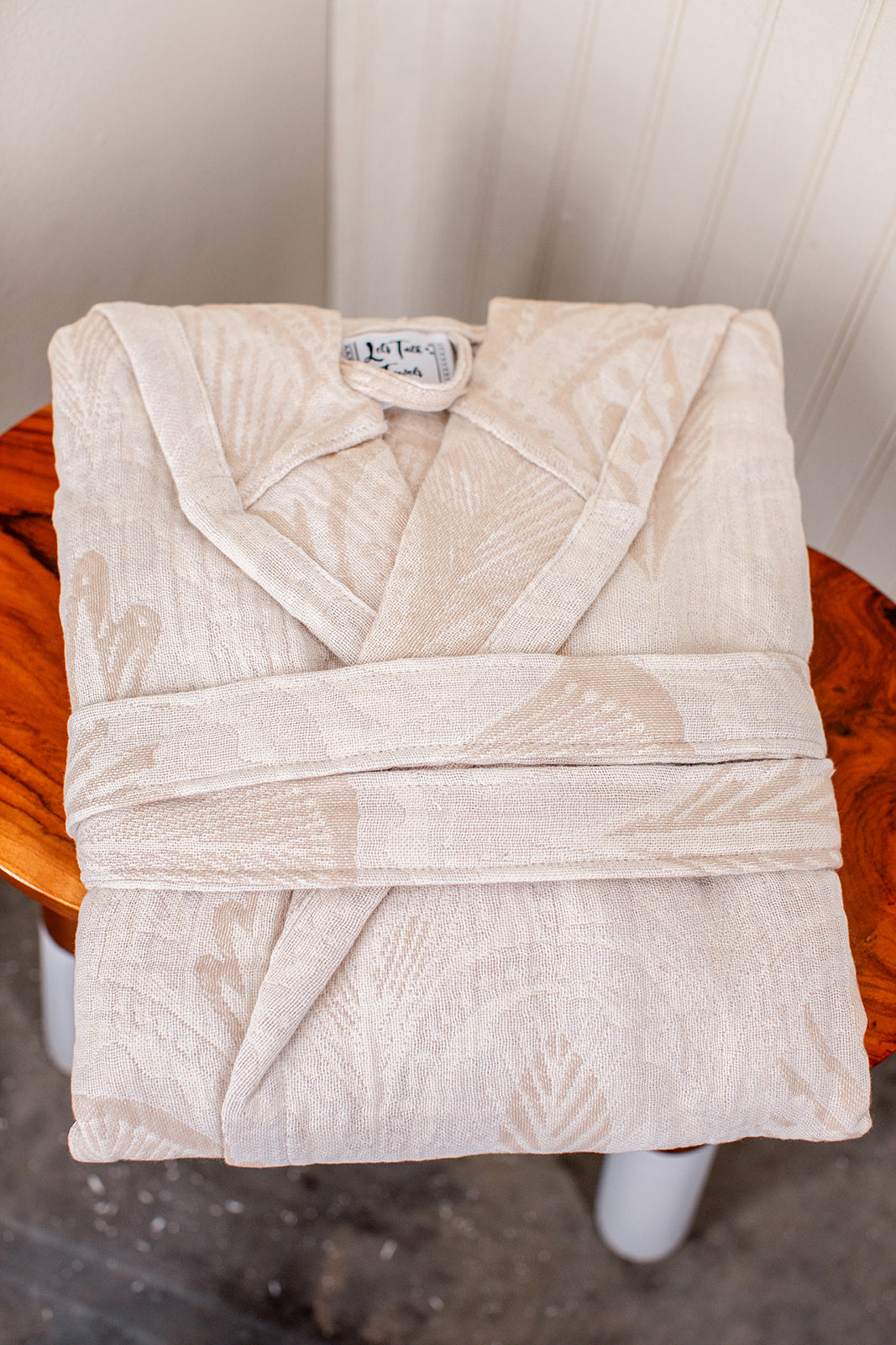 Palmette Robes