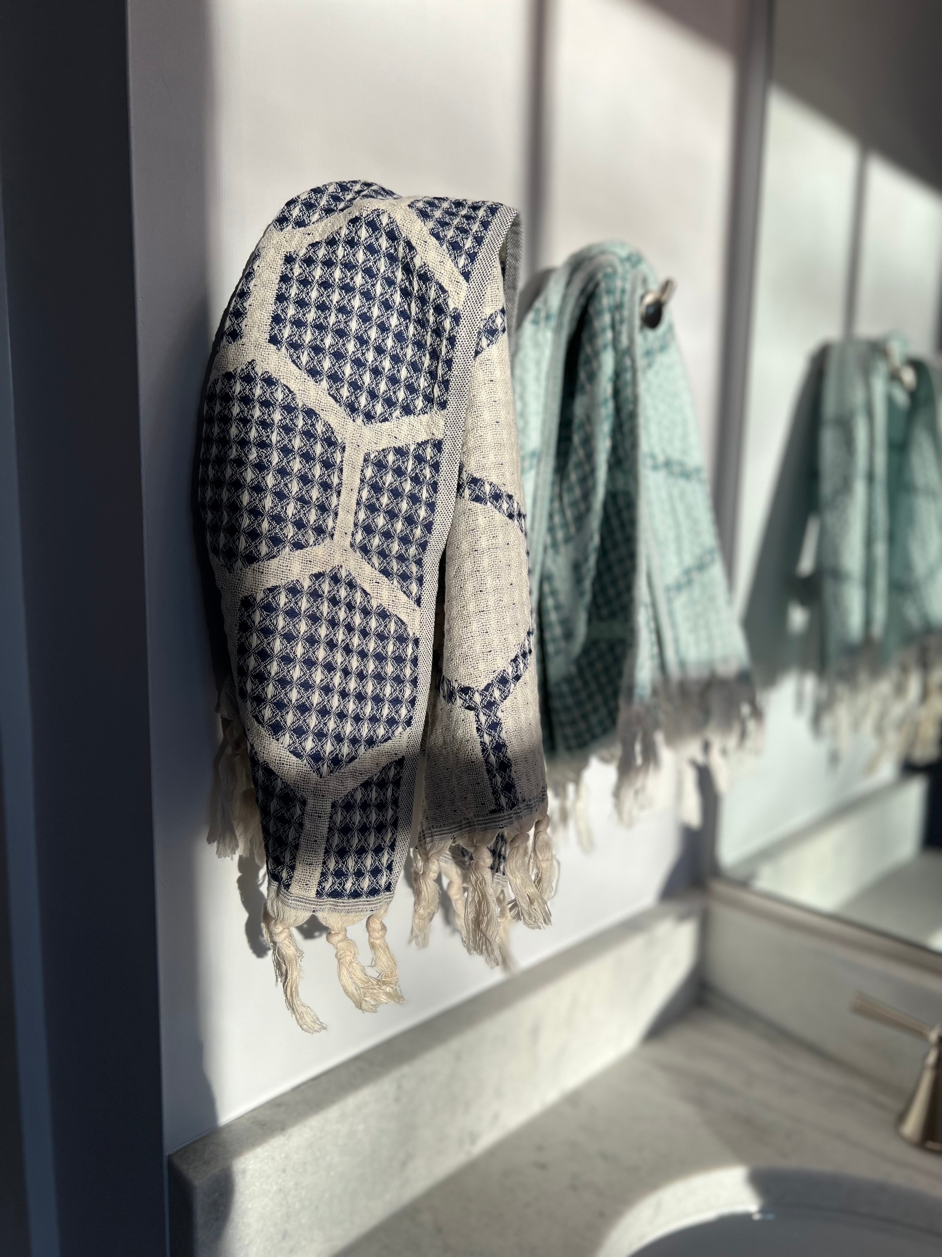 Bee Hive Hand Towels