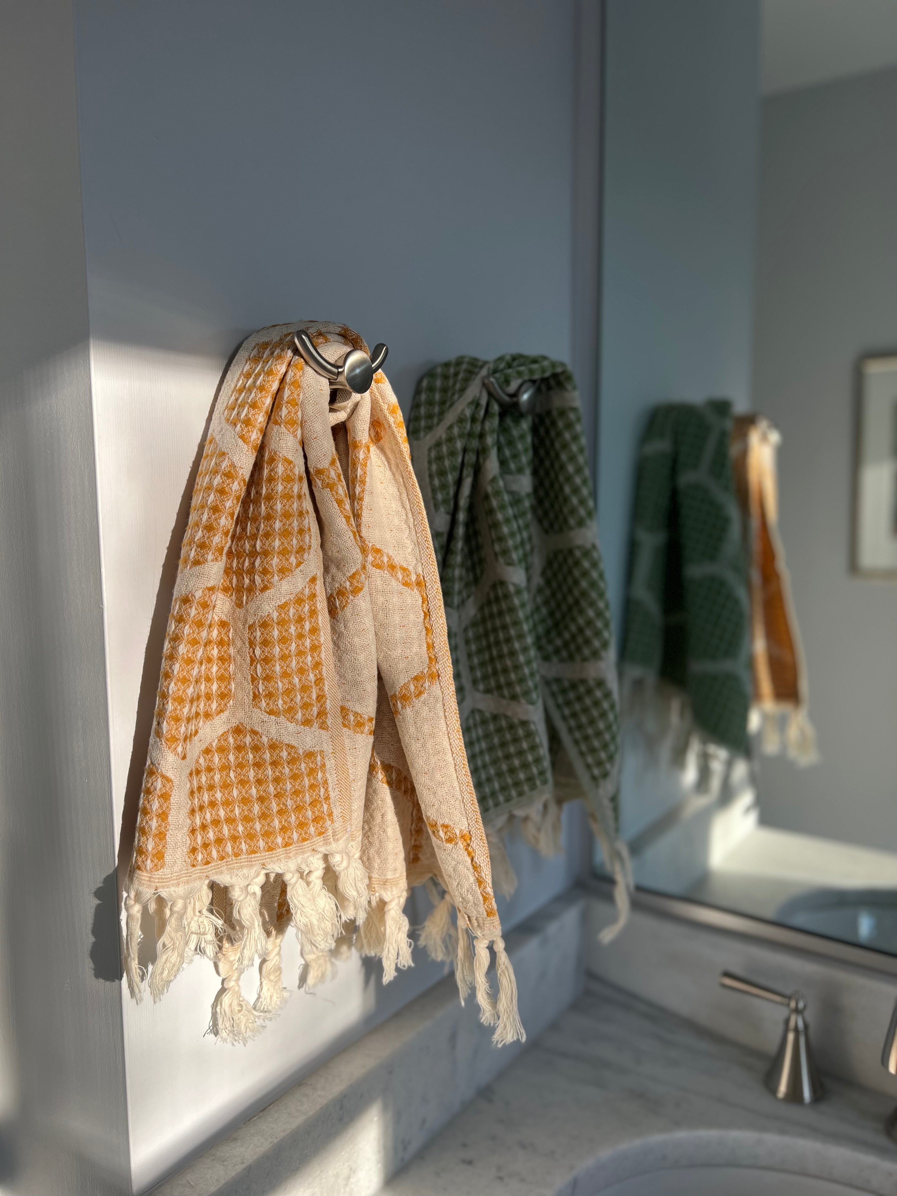 Bee Hive Hand Towels