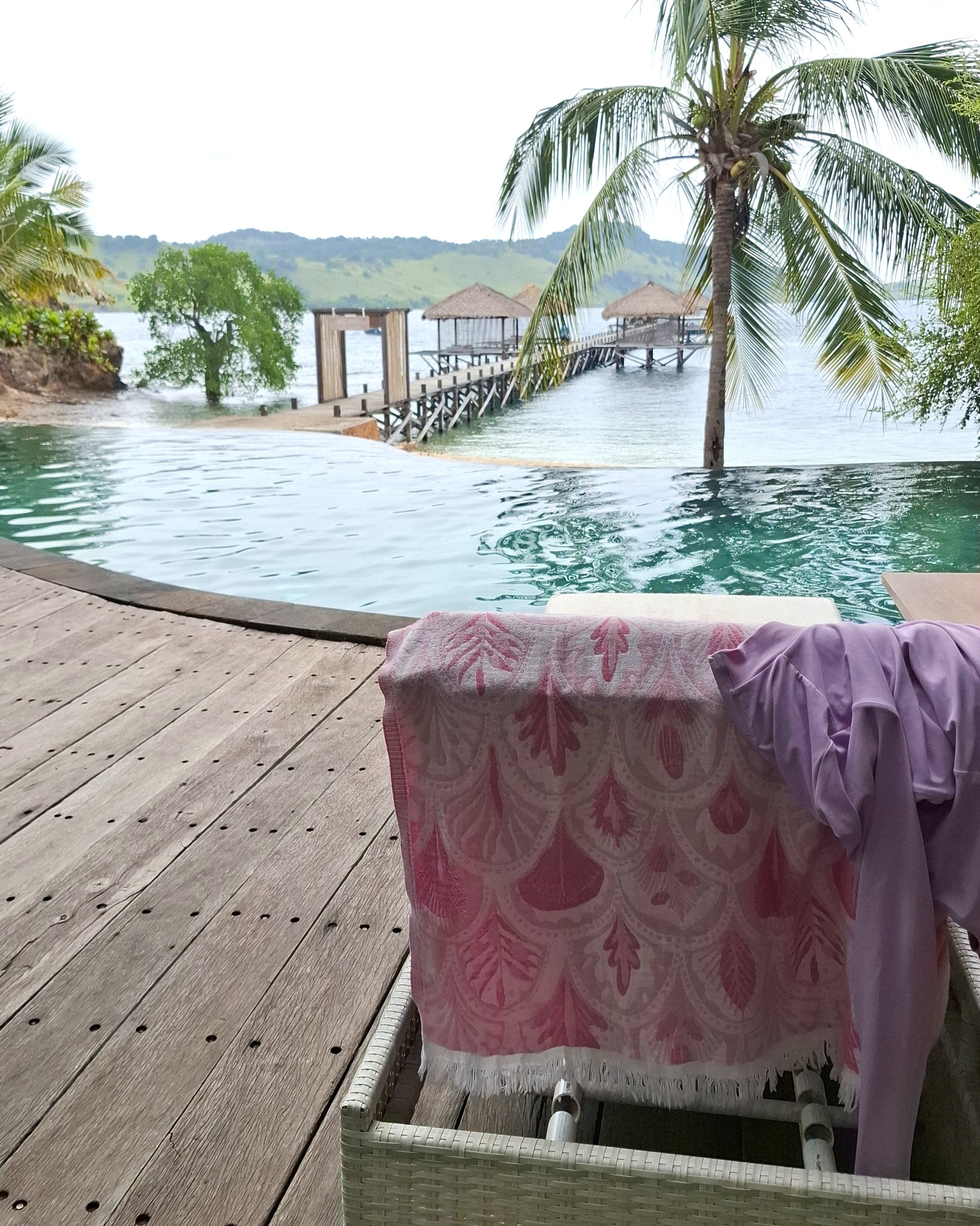 Palmette Towel